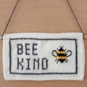 BEE KIND plaque: Downloadable knitting pattern